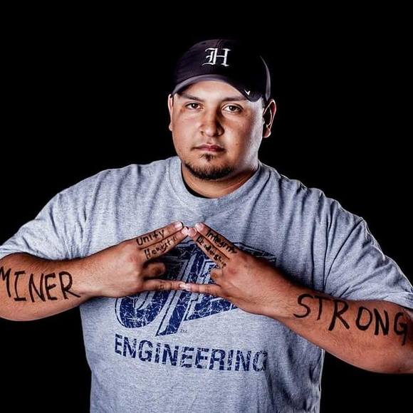 Meet your Posher, Alex - Picture 1 of 1